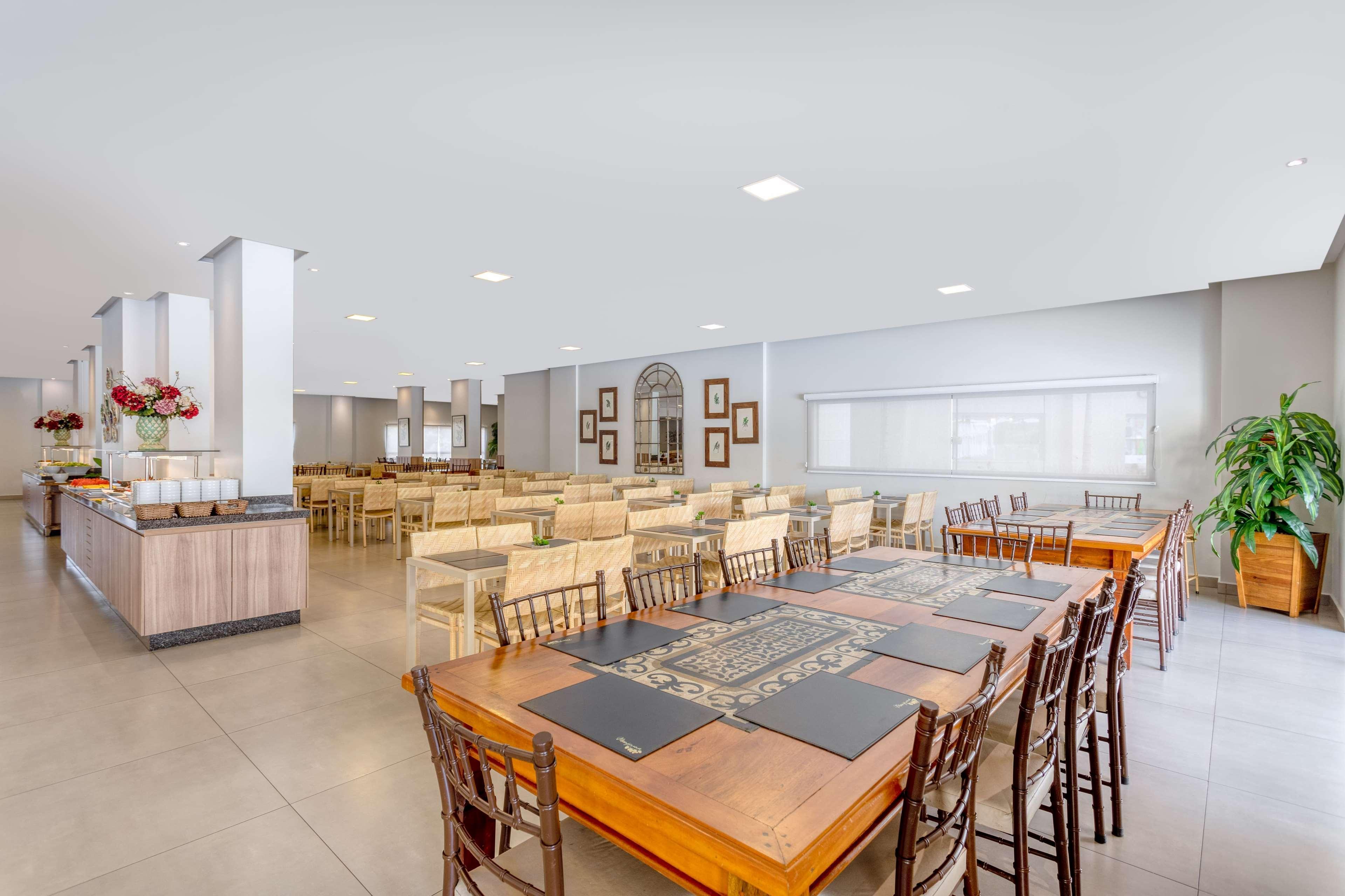 Wyndham Olimpia Royal Hotels Dış mekan fotoğraf The dining room