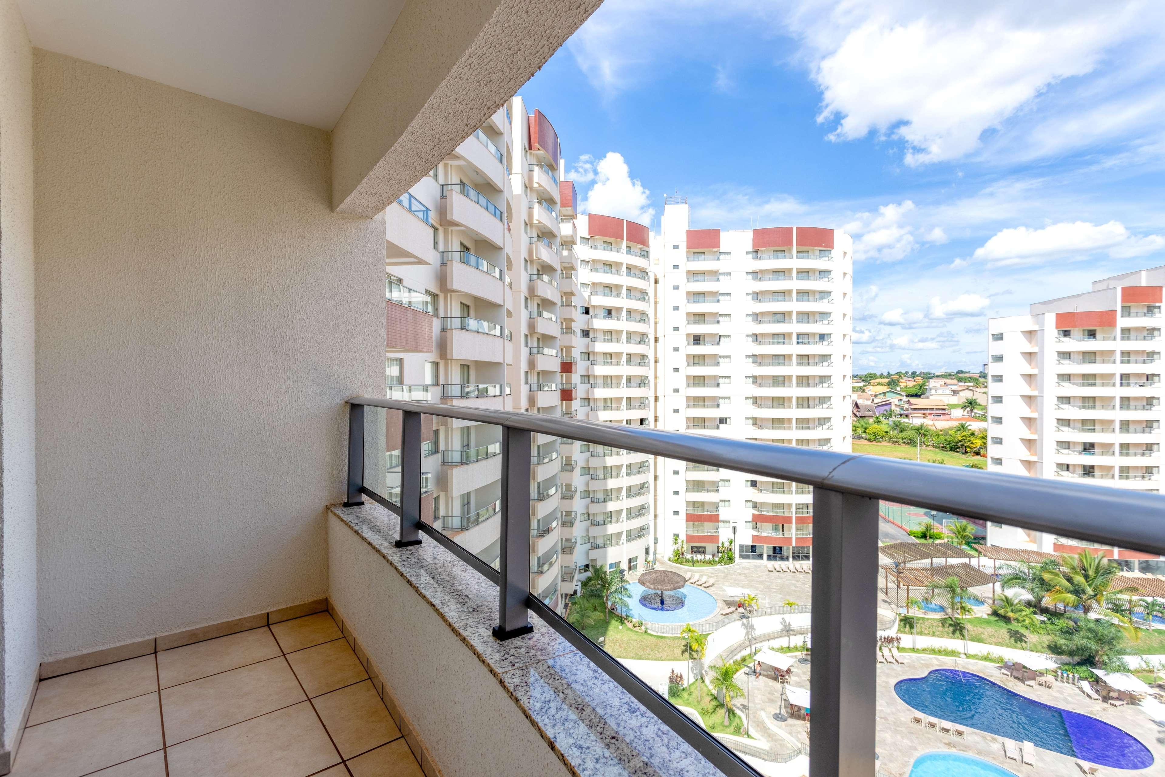 Wyndham Olimpia Royal Hotels Dış mekan fotoğraf A balcony in a condominium in Brazil